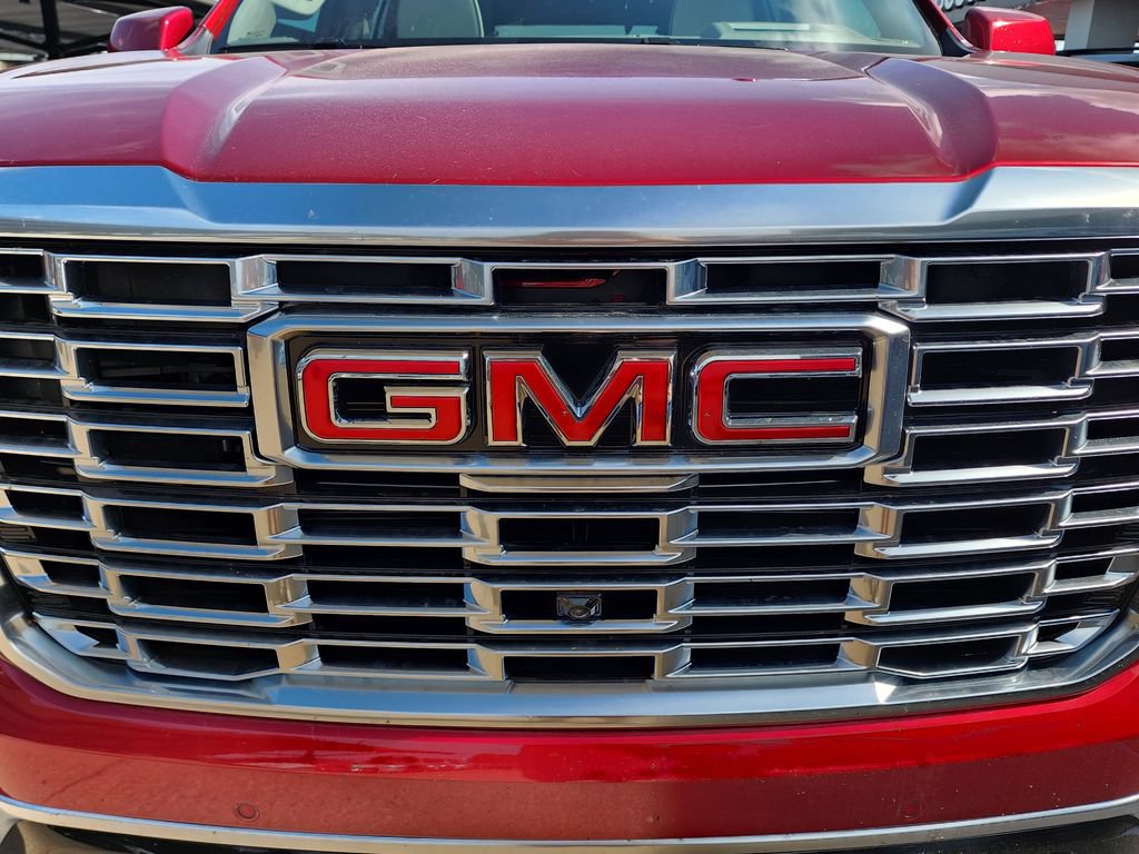 New 2026 GMC Yukon Denali w/ Denali Reserve Package AWD/4WD image 9