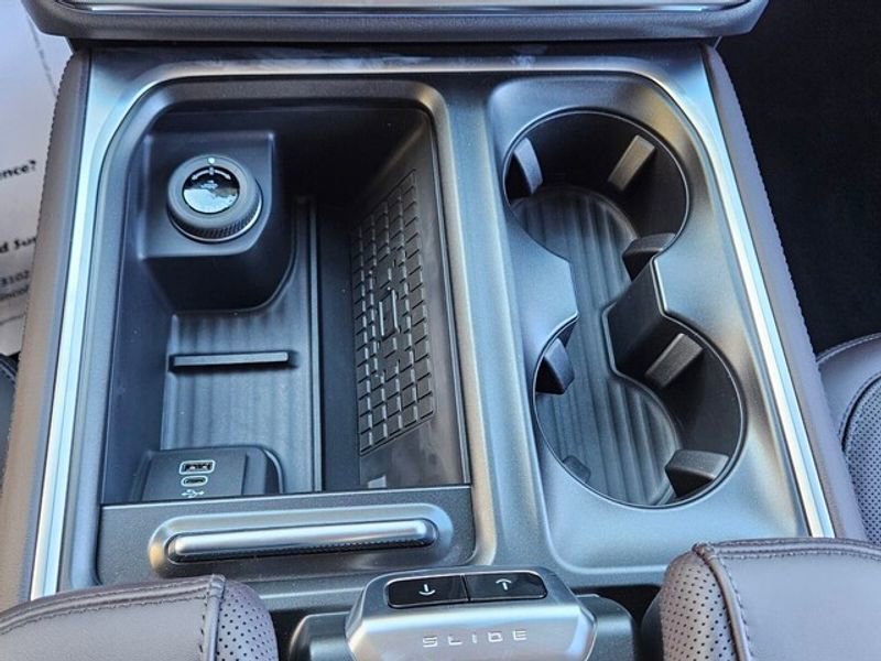 New 2025 Ford Expedition Platinum w/ Platinum Ultimate Package image 20