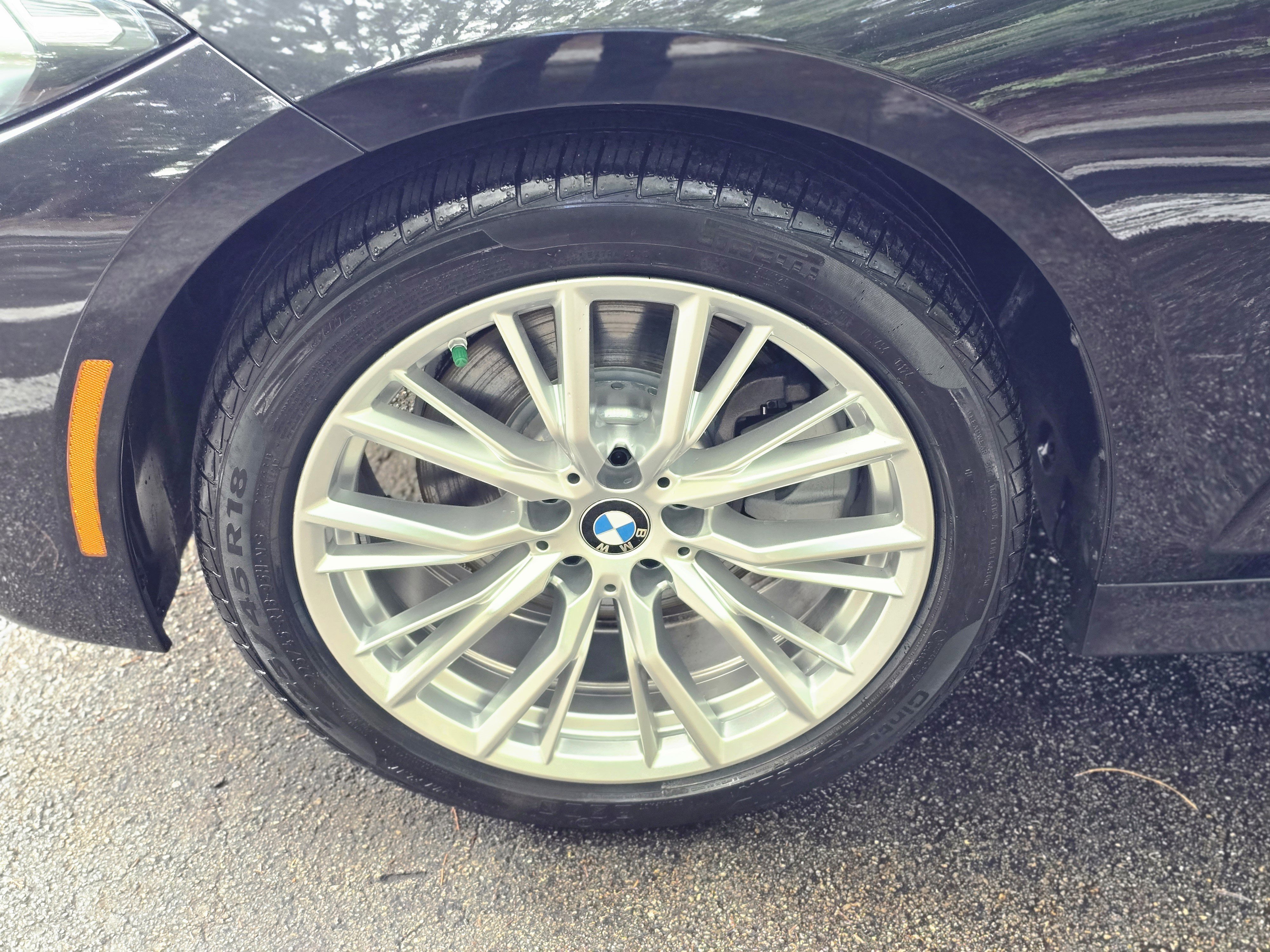 Used 2024 BMW 330i xDrive Sedan image 9