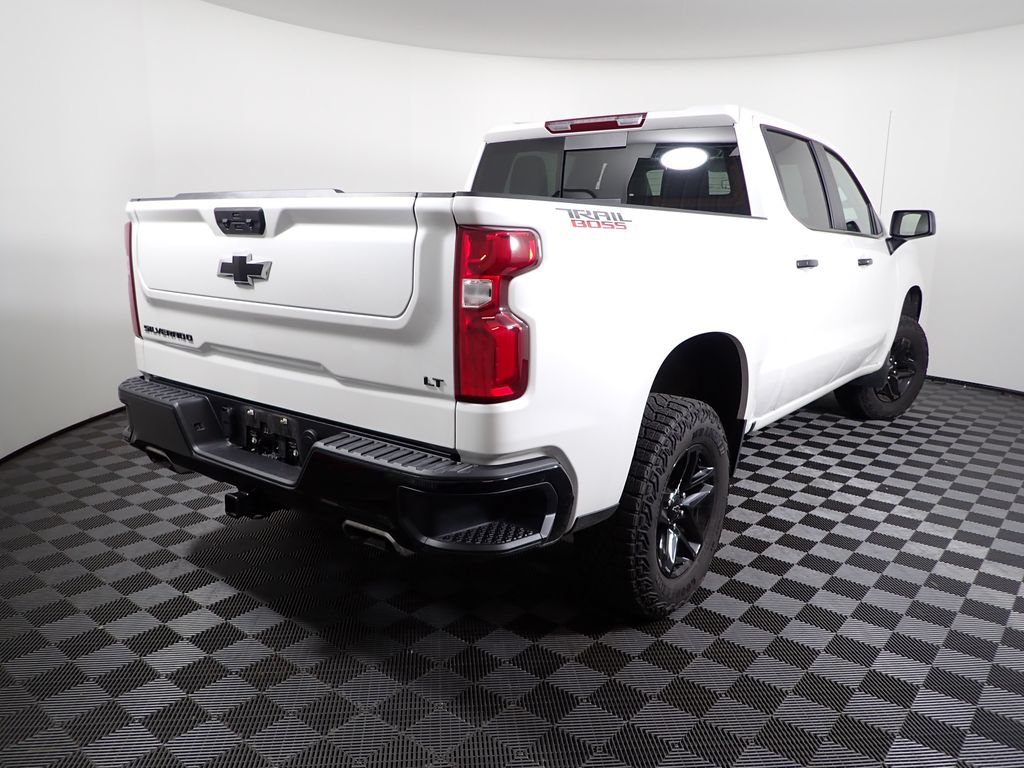 Used 2024 Chevrolet Silverado 1500 LT Trail Boss w/ Convenience Package II AWD/4WD image 17