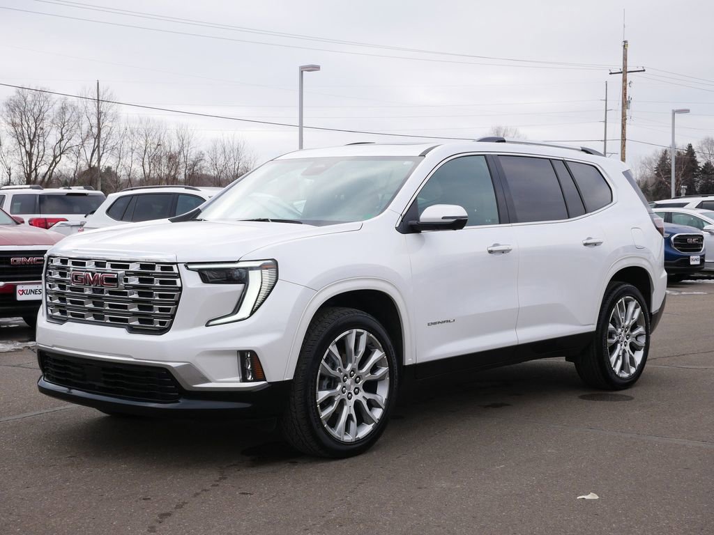 Used 2024 GMC Acadia Denali image 3