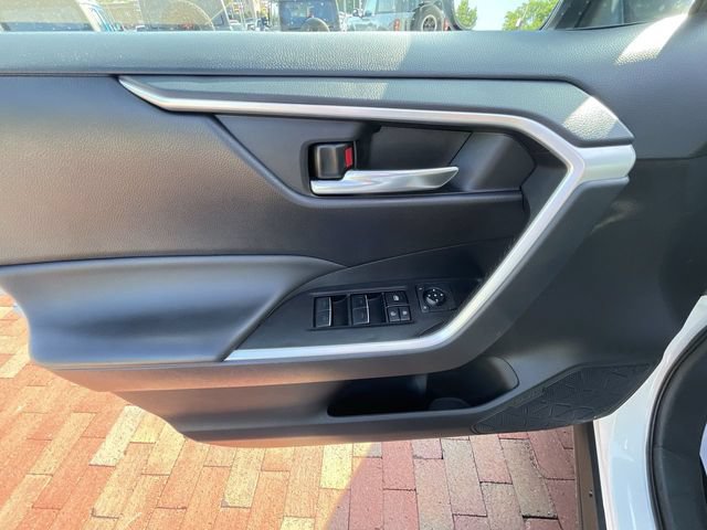 Used 2024 Toyota RAV4 XLE w/ Convenience Package AWD/4WD image 10