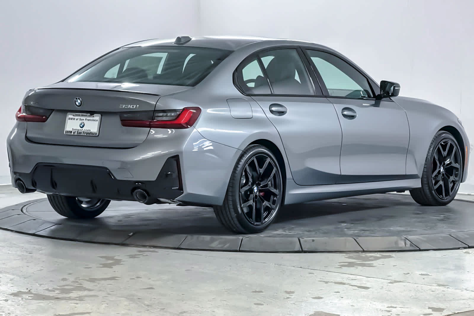 New 2026 BMW 330i xDrive Sedan w/ M Sport Package AWD/4WD image 2