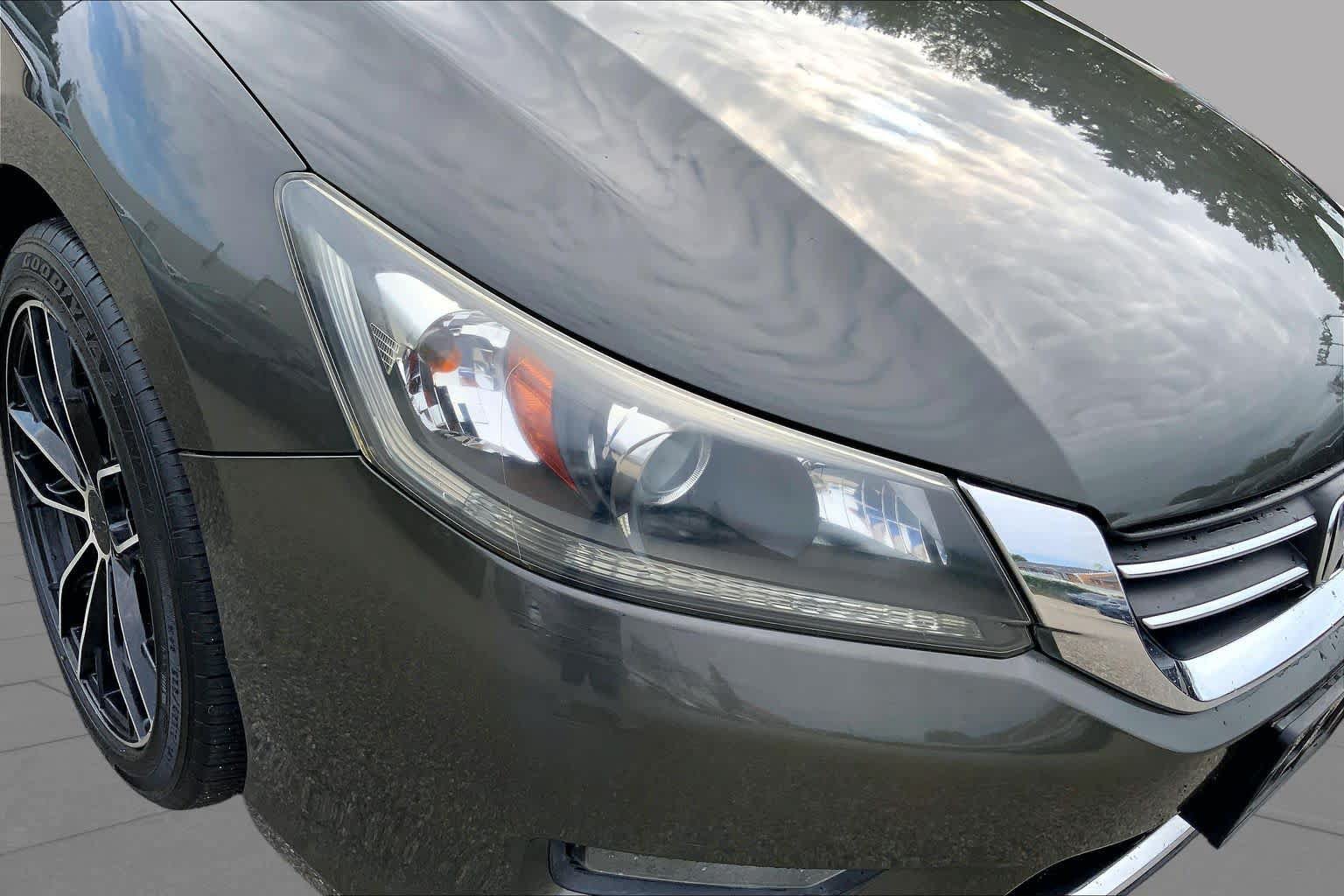 Used 2014 Honda Accord Sport image 27
