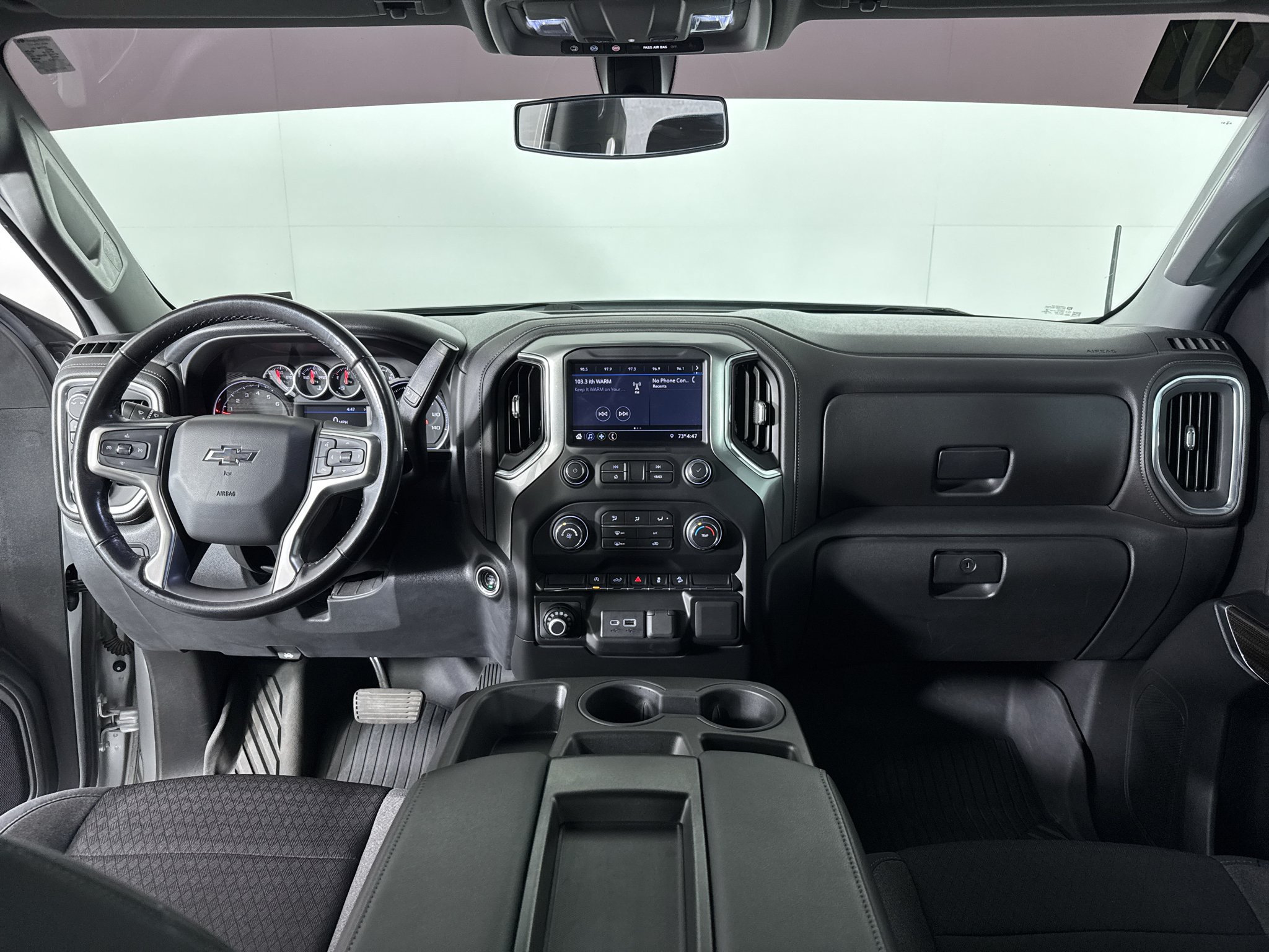 Used 2020 Chevrolet Silverado 1500 LT Trail Boss AWD/4WD image 3