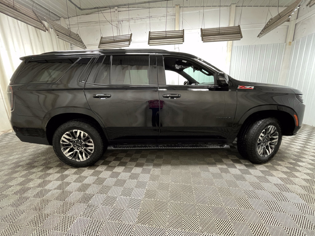 Used 2025 Chevrolet Tahoe Z71 w/ Comfort Package AWD/4WD image 27