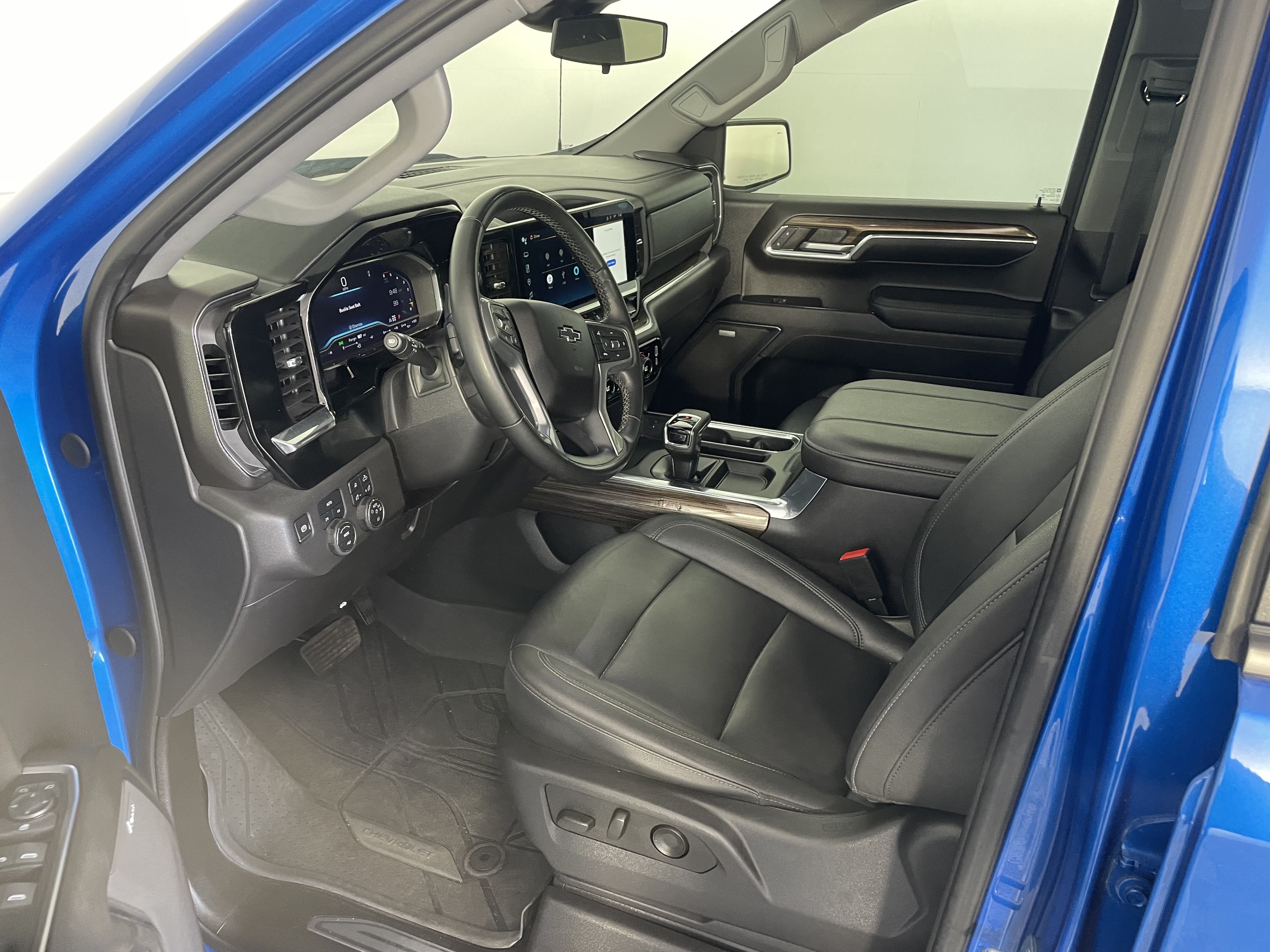 Used 2024 Chevrolet Silverado 1500 RST w/ RST All Star Premium Package AWD/4WD image 8