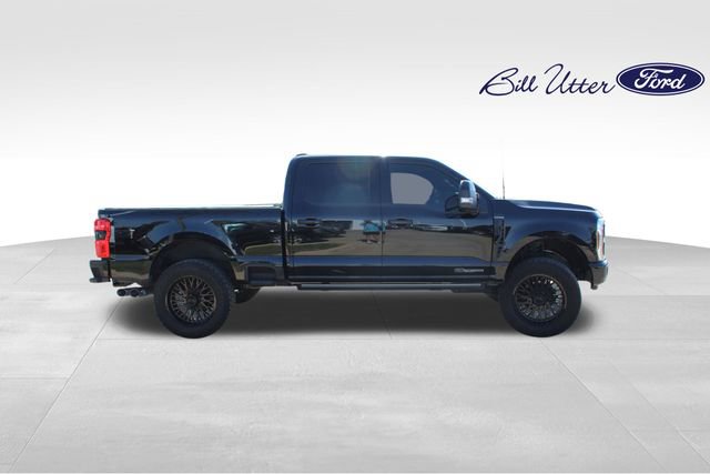 Certified 2025 Ford F250 Platinum w/ FX4 Off-Road Package image 4