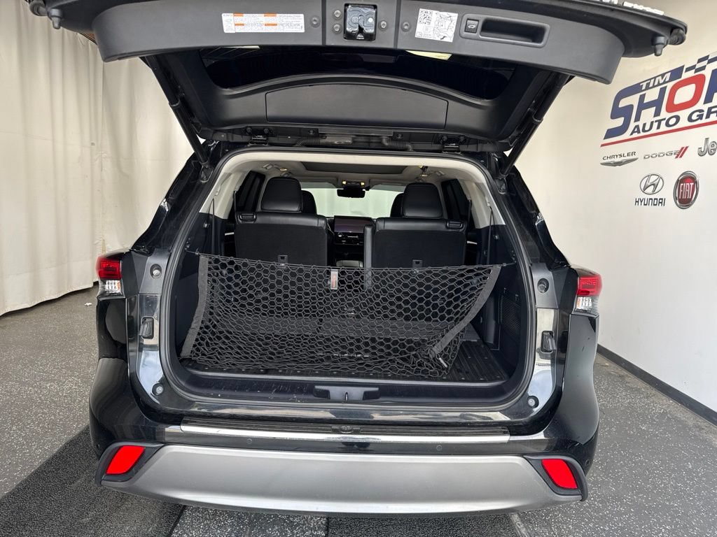 Used 2023 Toyota Highlander Platinum AWD/4WD image 6