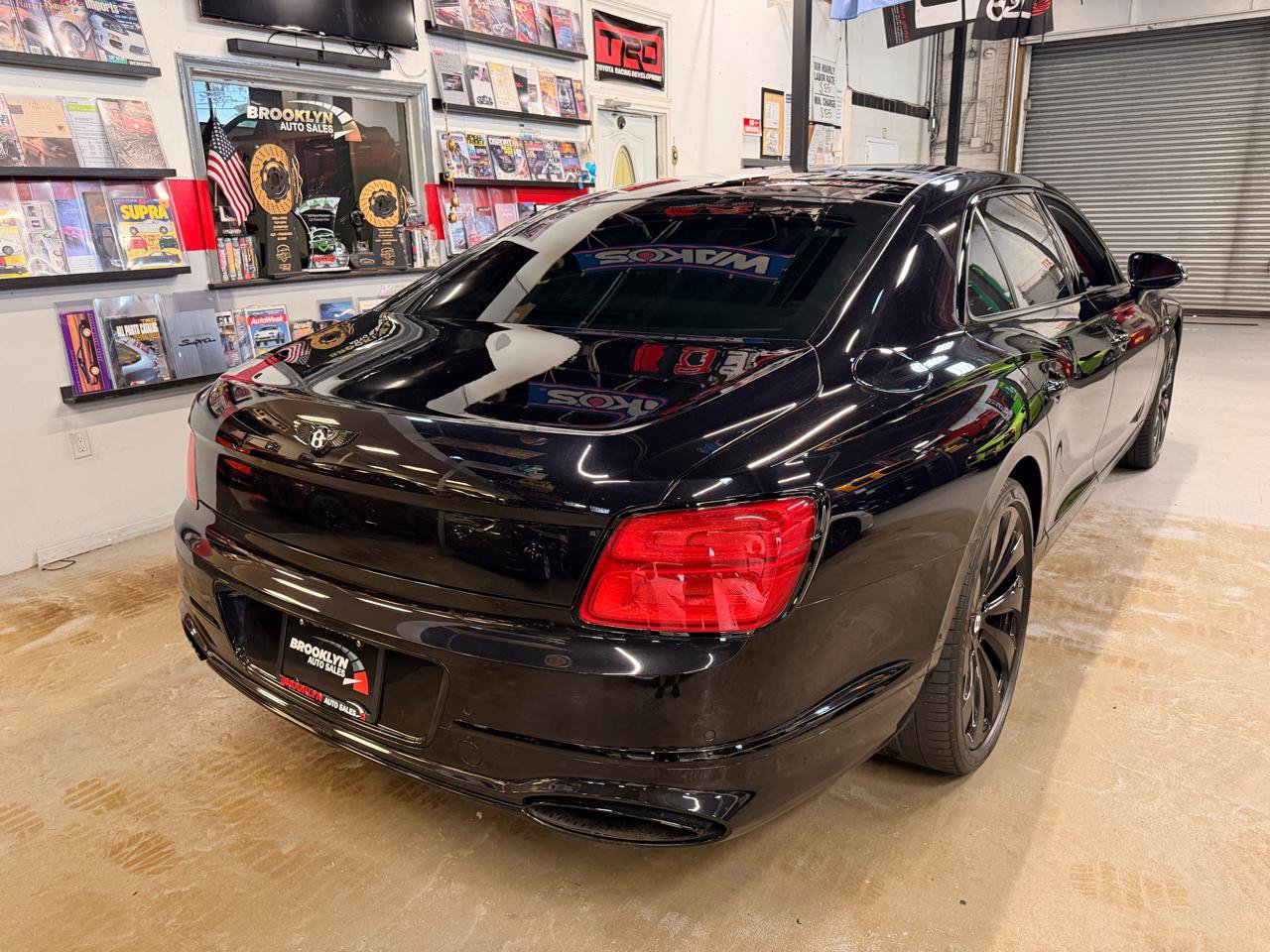 Used 2021 Bentley Flying Spur W12 AWD/4WD image 6