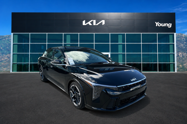 Certified 2026 Kia K4 GT-Line w/ GT-Line Premium Package FWD image 1