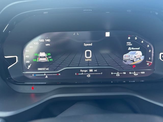 Certified 2023 GMC Yukon Denali RWD image 32