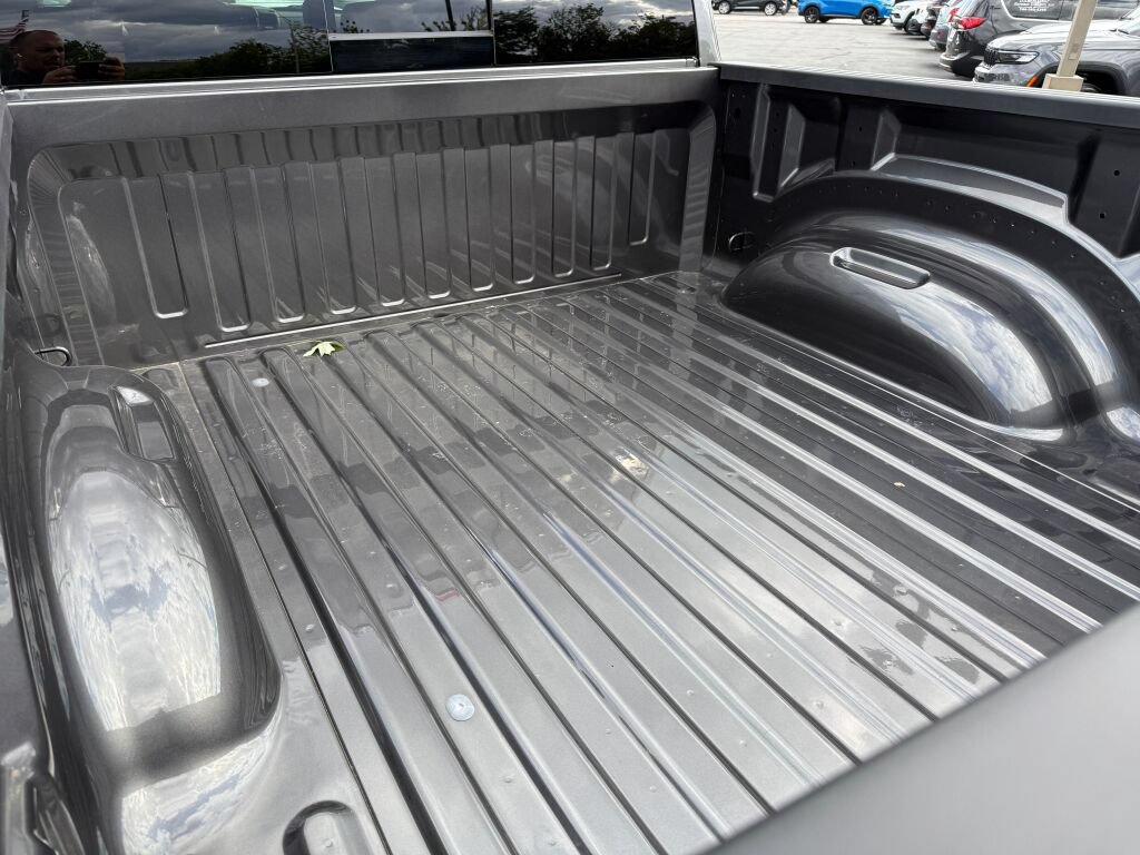 Used 2026 RAM 1500 Limited w/ Bed Utility Group AWD/4WD image 19