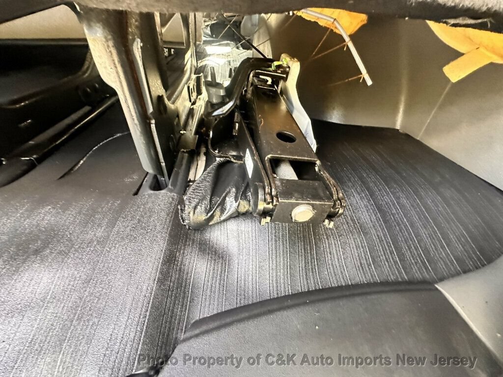 Used 2022 Chevrolet Express 3500 LS RWD image 15