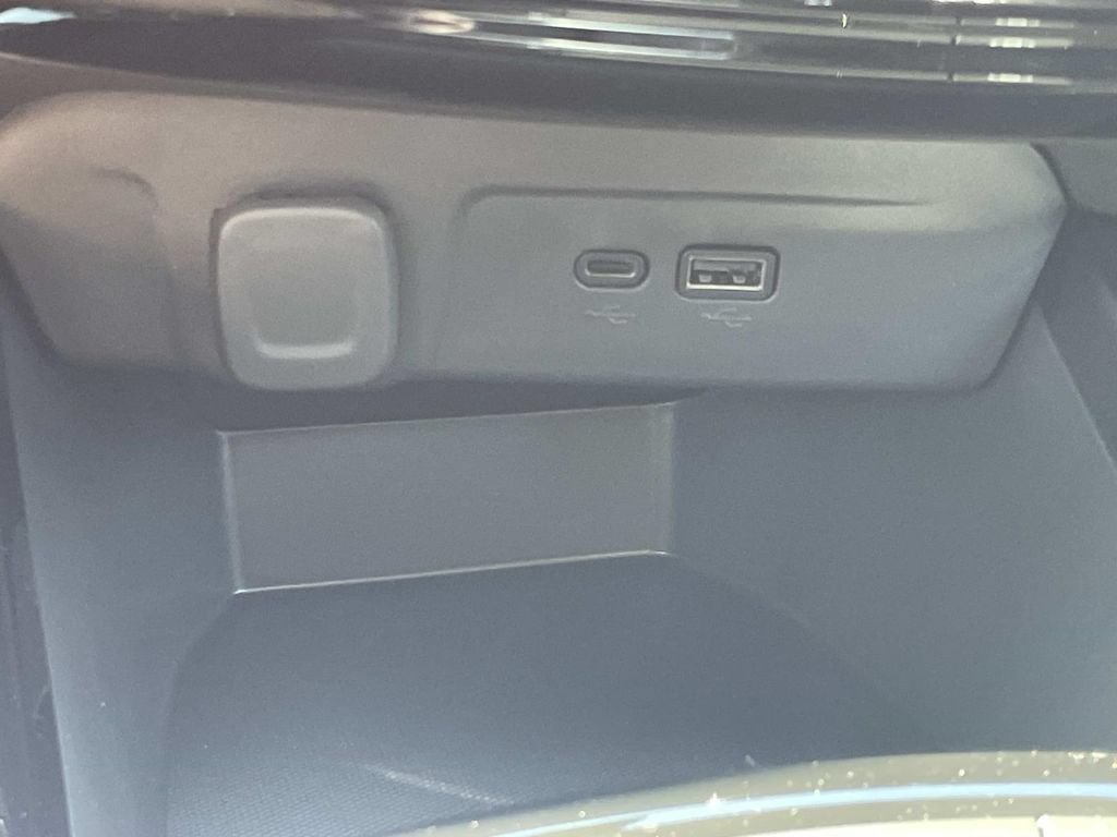 New 2026 Chevrolet Trax LT w/ Driver Confidence Package FWD image 20