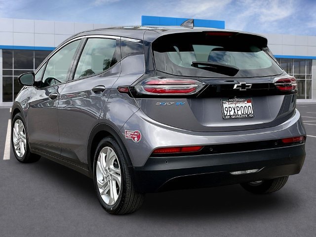 Used 2023 Chevrolet Bolt LT w/ Driver Confidence Package FWD image 5