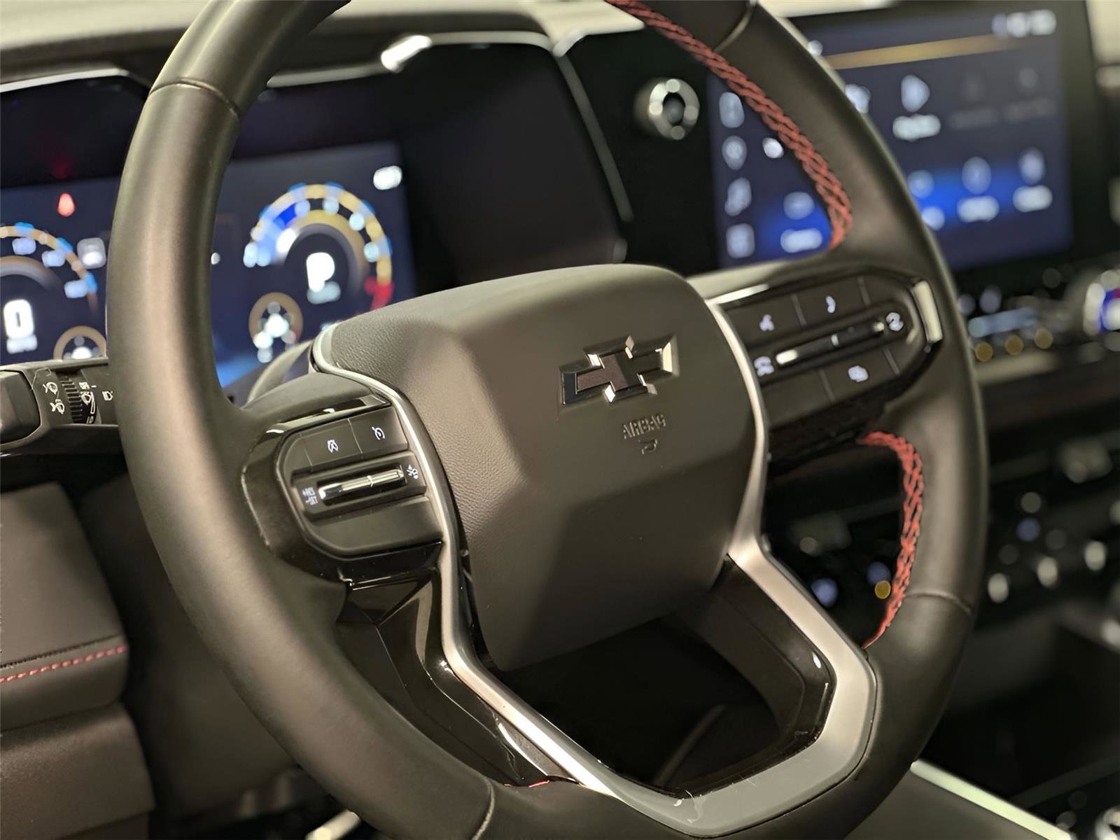 Certified 2024 Chevrolet Colorado Z71 w/ Z71 Convenience Package 2 image 23