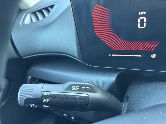 Used 2025 Kia K4 LXS image 21