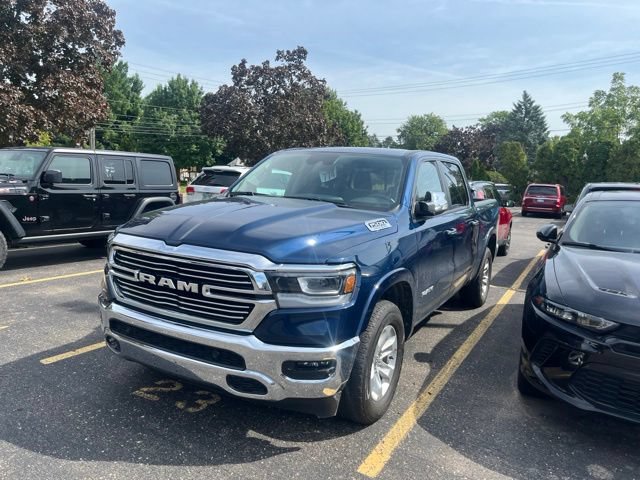 Used 2022 RAM 1500 Laramie AWD/4WD image 1