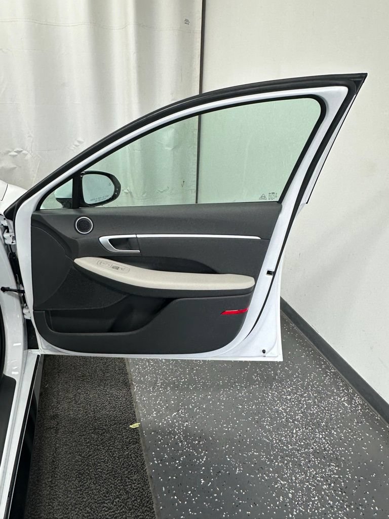New 2026 Hyundai Sonata SEL FWD image 19