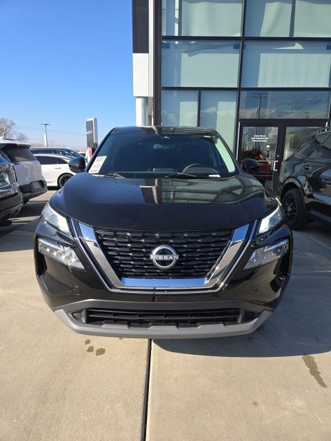 Used 2022 Nissan Rogue SV image 7