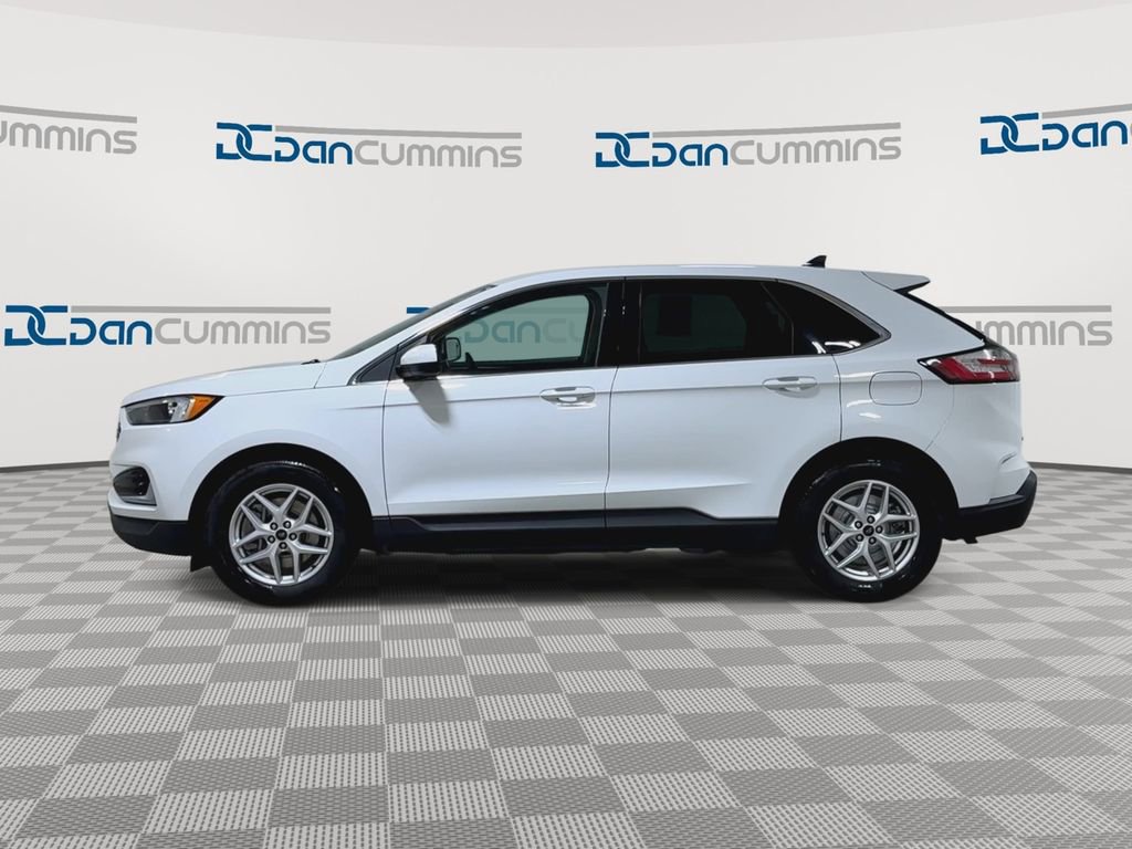 Used 2024 Ford Edge SEL image 5