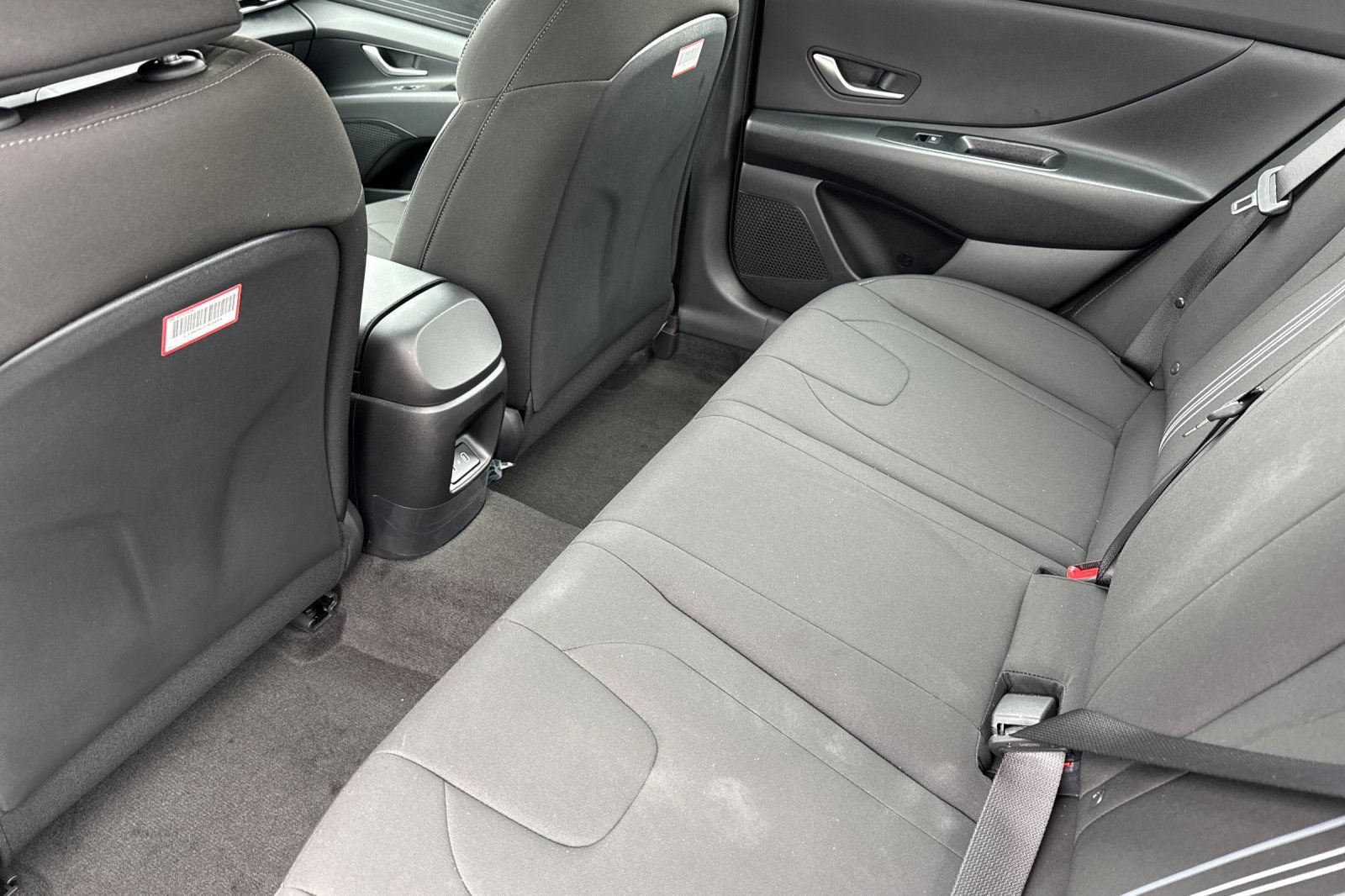 New 2026 Hyundai Elantra Hybrid FWD image 11