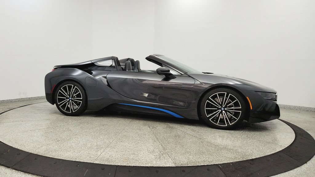 Used 2019 BMW i8 Roadster AWD/4WD image 6