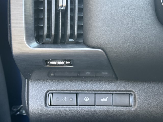 New 2026 Nissan Pathfinder SL AWD/4WD image 9