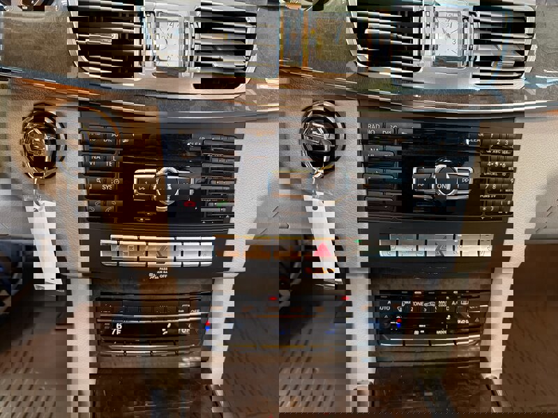 Used 2014 Mercedes-Benz E 350 4MATIC Sedan image 18