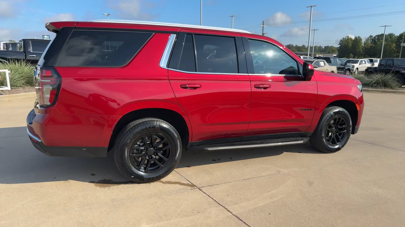 Used 2023 Chevrolet Tahoe LT AWD/4WD image 9