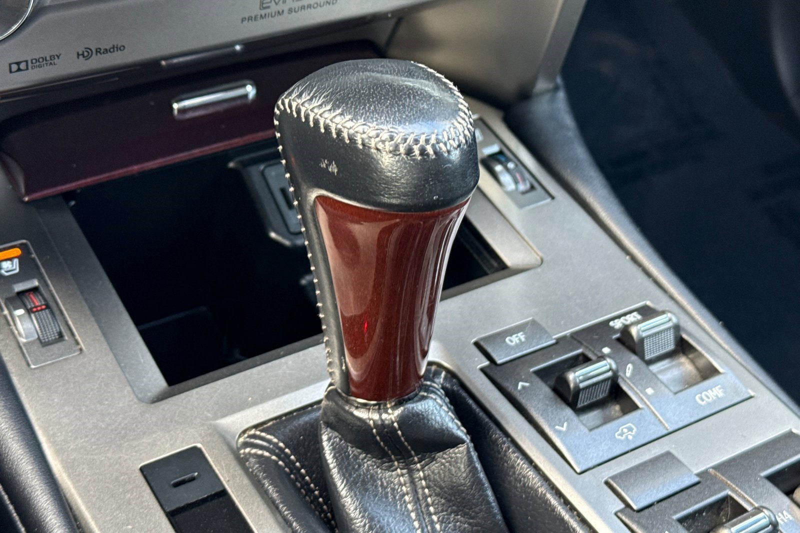 Used 2017 Lexus GX 460 Luxury w/ Preferred Accessory Package image 16