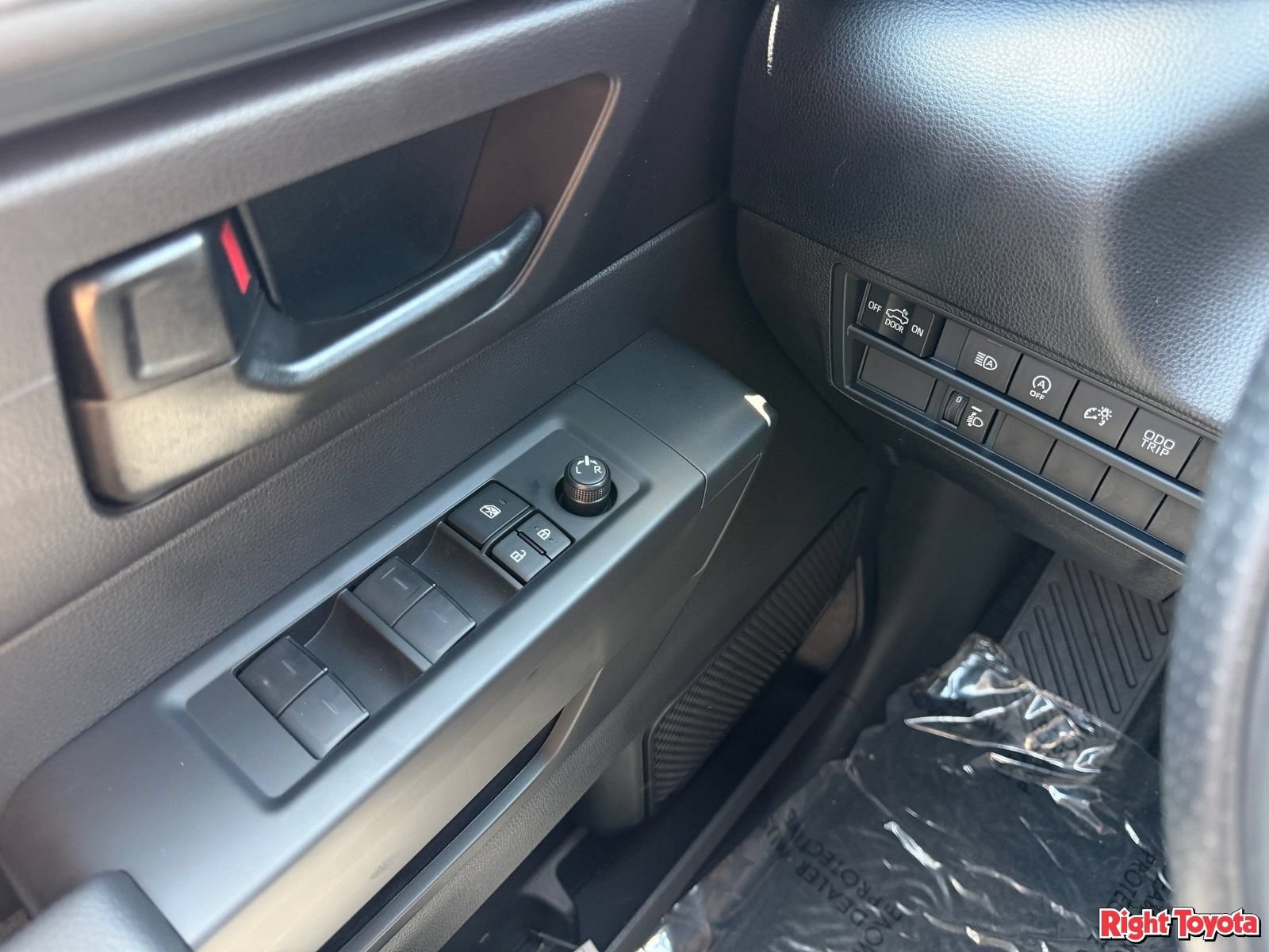 New 2026 Toyota Tundra SR RWD image 22