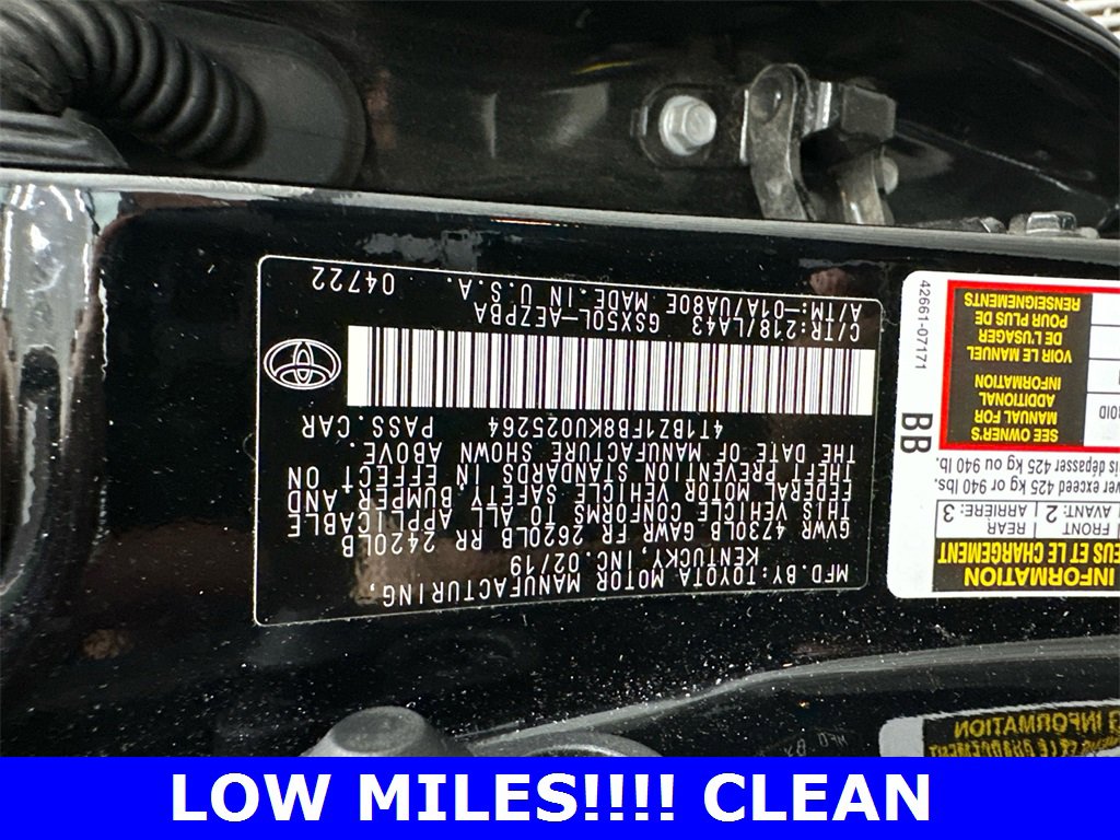 Used 2019 Toyota Avalon Limited image 34