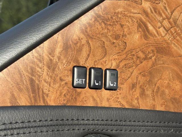 Certified 2023 Nissan Armada SL w/ Captain's Chairs Package AWD/4WD image 18
