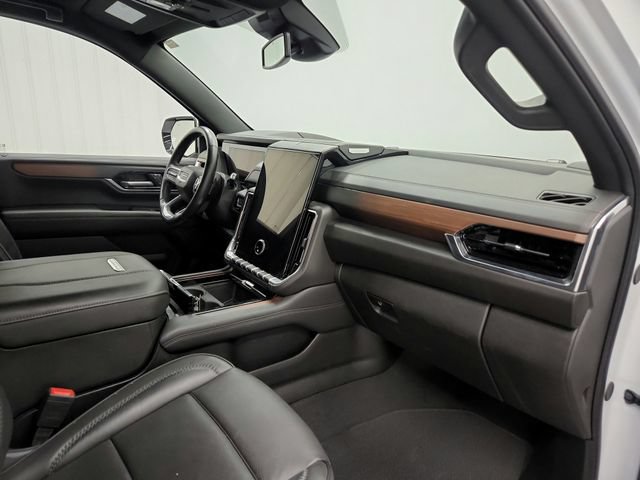 Used 2025 GMC Yukon XL Denali AWD/4WD image 27