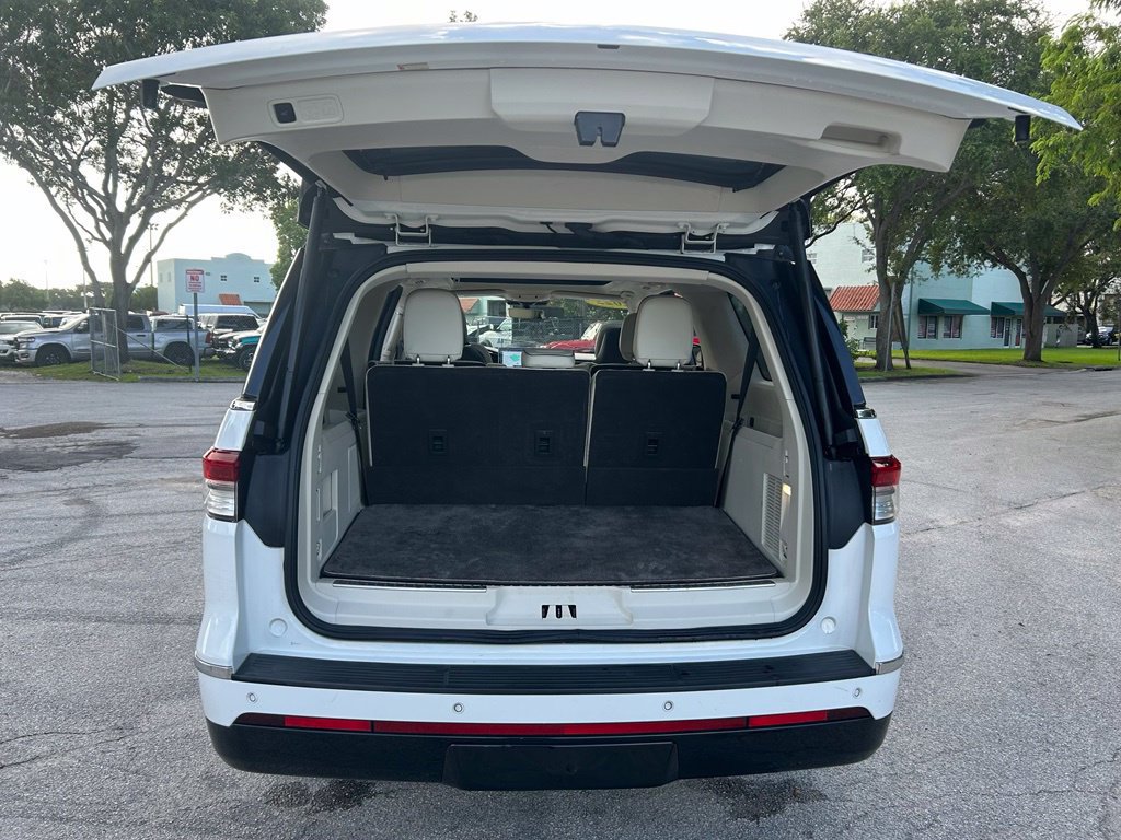 Used 2022 Lincoln Navigator L Black Label AWD/4WD image 36