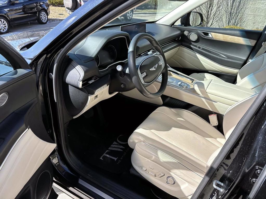 Used 2021 Genesis GV80 3.5T w/ Advanced Package 06 image 25