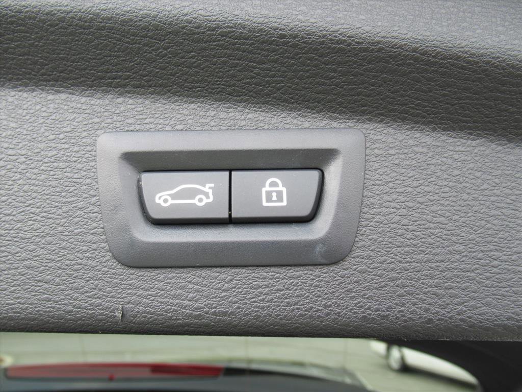 Used 2020 BMW X2 sDrive28i w/ Convenience Package image 32