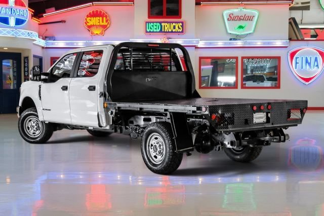 Used 2018 Ford F250 XL w/ Power Equipment Group AWD/4WD image 4