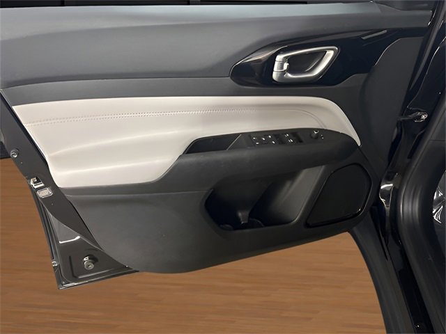 Used 2022 Jeep Compass Limited image 36