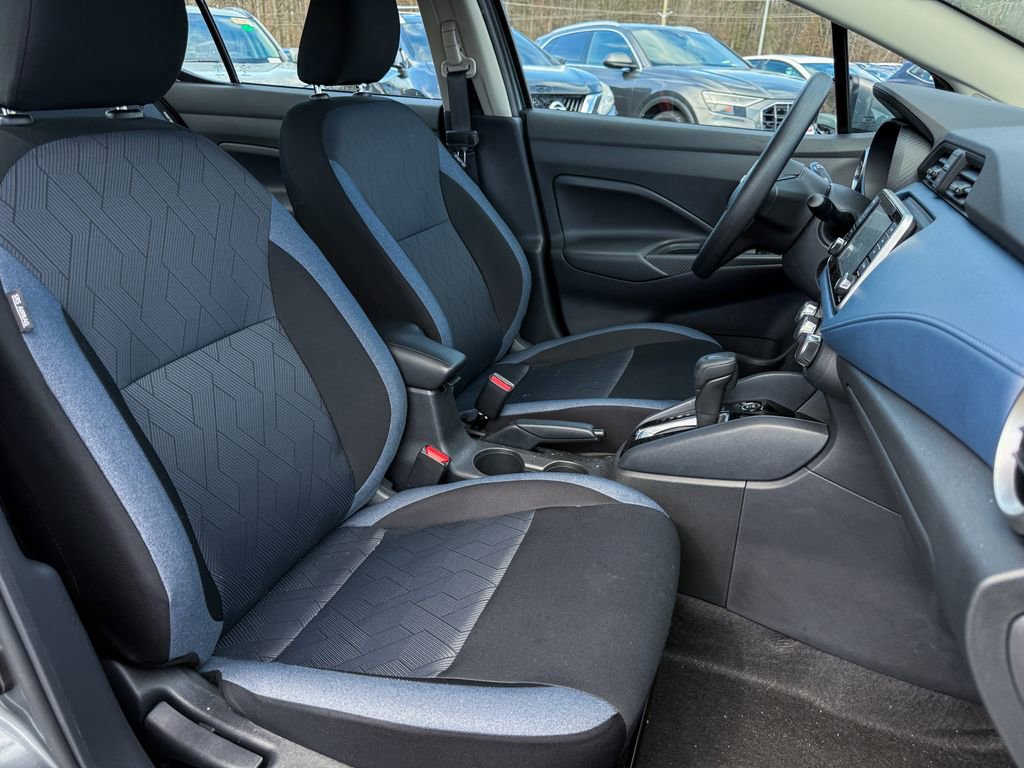 Certified 2025 Nissan Versa SV w/ Trunk Package image 8