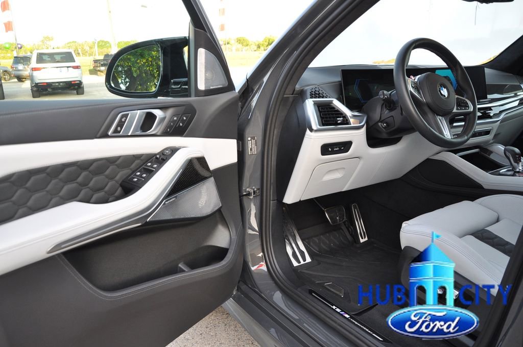 Used 2024 BMW X5 M Competition w/ Executive Package image 11