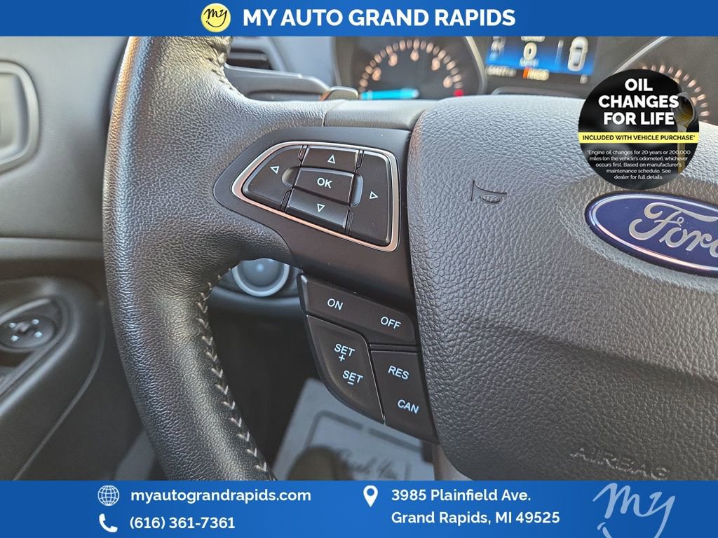 Used 2017 Ford Escape SE w/ SE Sport Appearance Package image 29