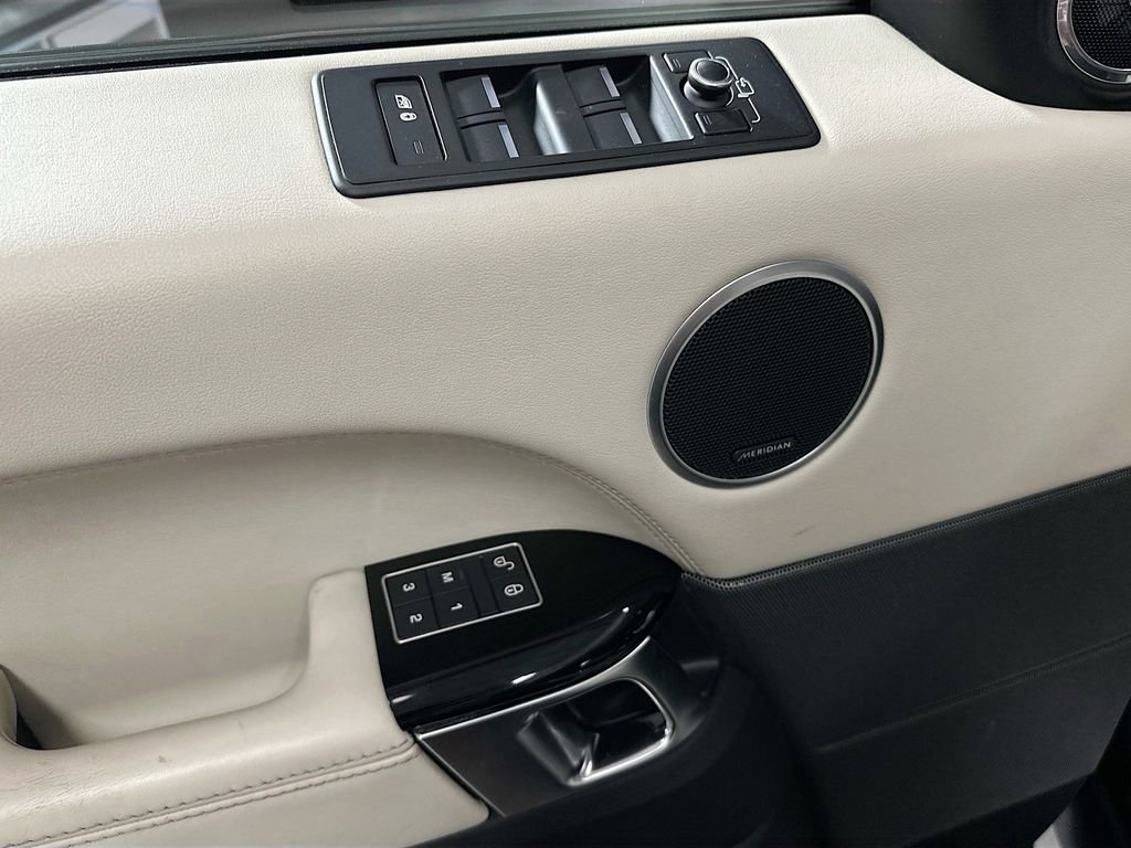 Used 2016 Land Rover Range Rover Sport Supercharged image 18