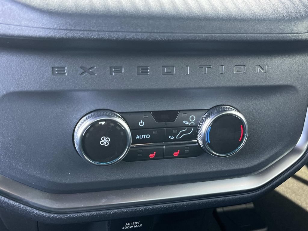 New 2027 Ford Expedition Platinum w/ Stealth Performance Package AWD/4WD image 23