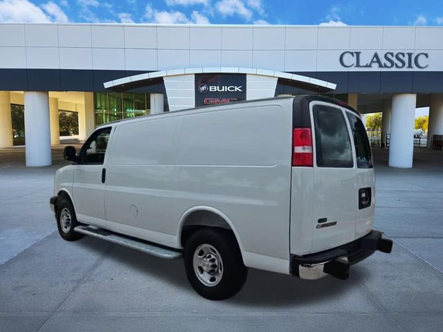 Used 2025 Chevrolet Express 2500 w/ Driver Convenience Package RWD image 6