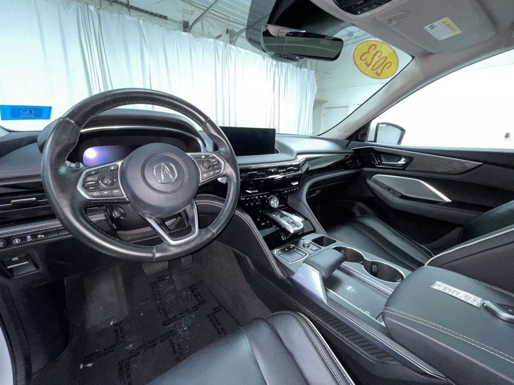 Used 2023 Acura MDX SH-AWD w/ Advance Package image 16