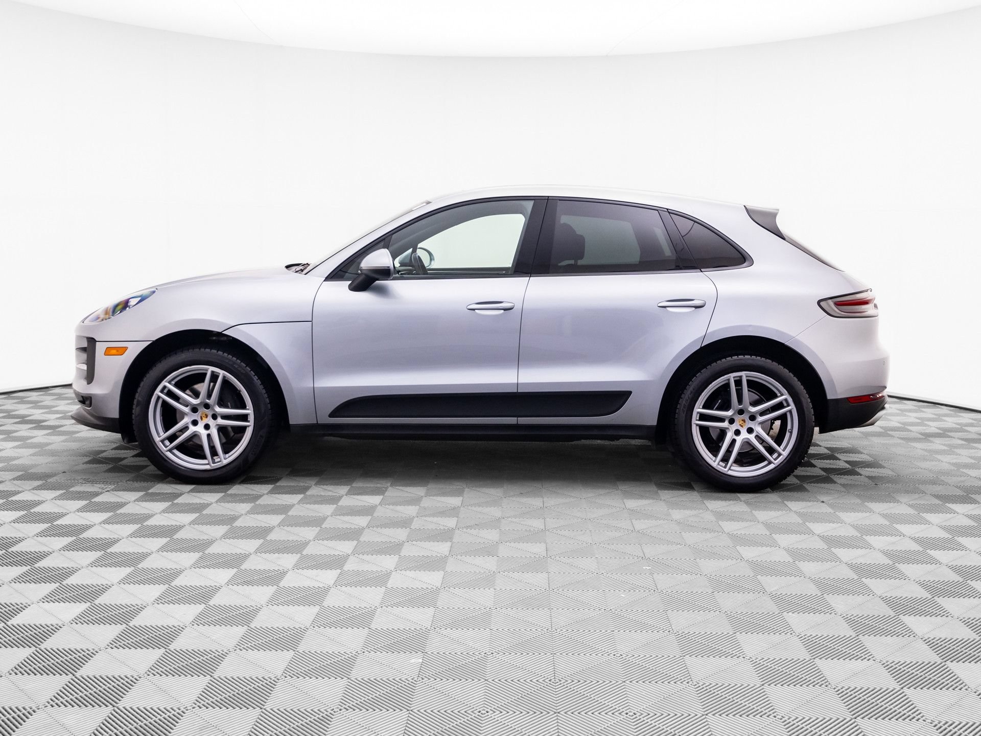 Used 2020 Porsche Macan AWD/4WD video 2