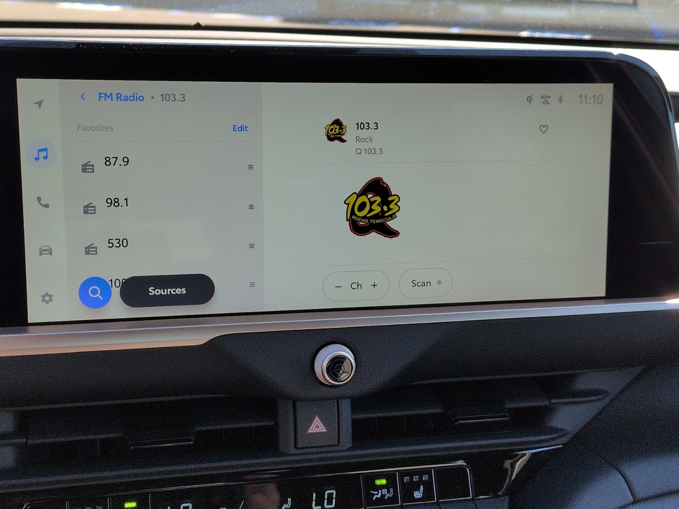 Used 2023 Toyota Crown XLE image 23